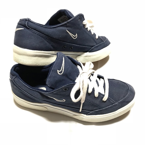 nike canvas gts